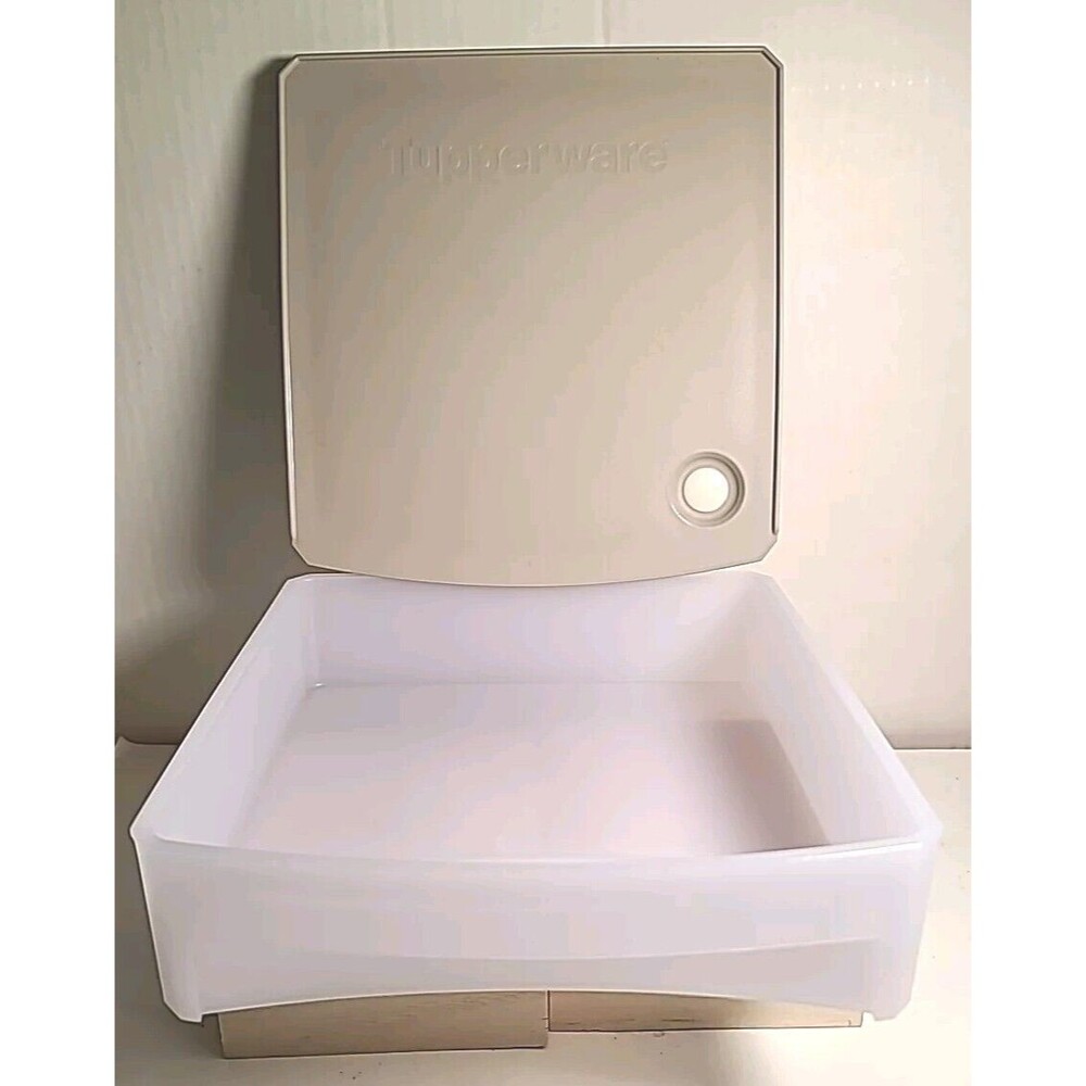 Tupperware Square Shelf Smart Modular Container #1 Tan Seal 5 1/2 Cups